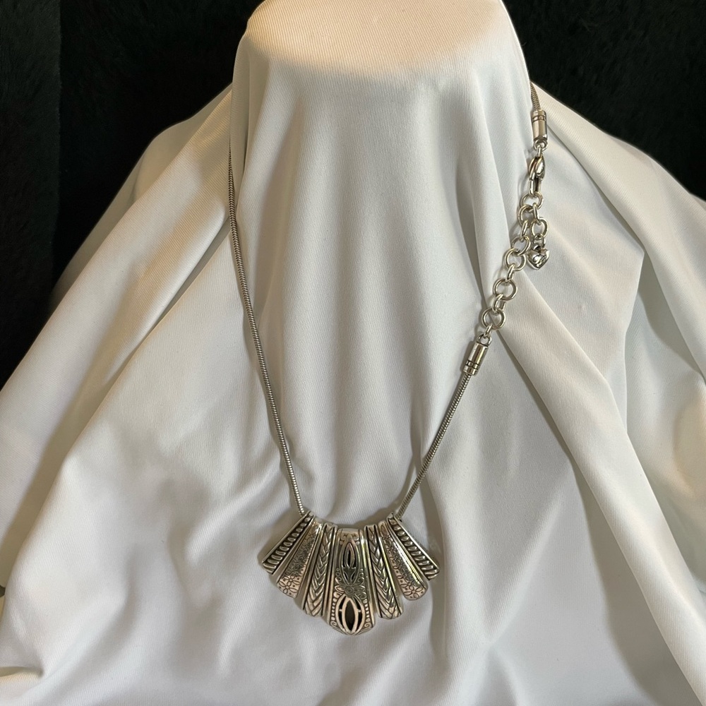 Brighton Collar Necklace 7 Drop Pendant 16” EC